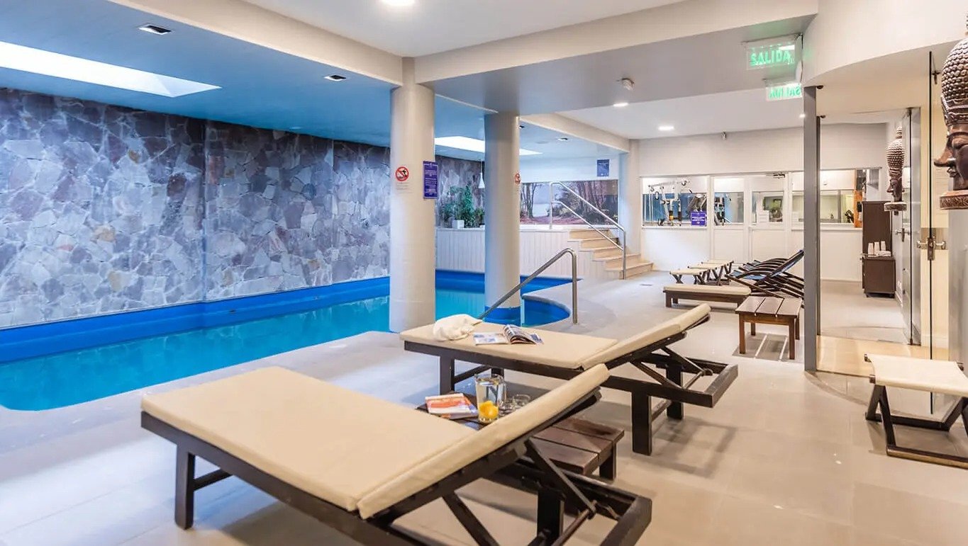 Foto Cilene Del Faro Suites & Spa 1